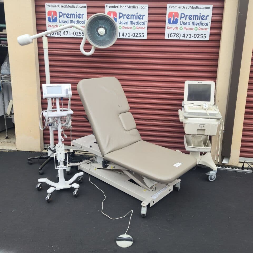 For Sale CLINTON Electric Hydraulic Power INDUSTRIES 85200 IMAGING TABLE Ultrasound Table