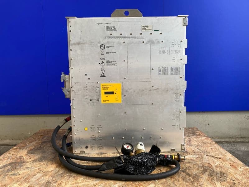 For Sale SIEMENS MAGNETOM Aera 1.5T HF Transmitter TBX_2 1.5T MRI Scanner Parts P/N 10683697